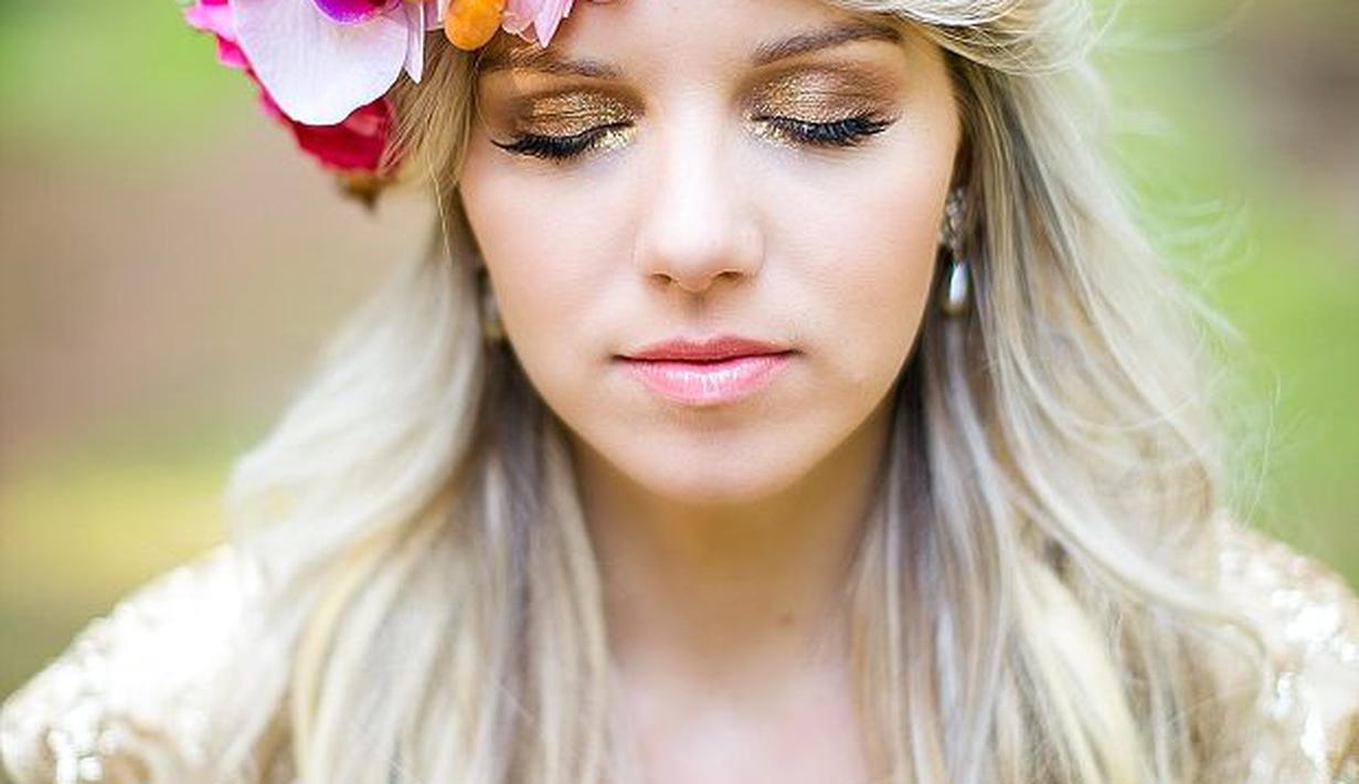 Flower In My Head Percantik Rambut Dengan Berbagai Desain Hair Piece