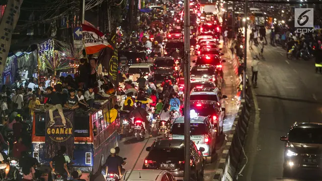 Semarak Malam Takbiran Menyambut Idul Fitri di Tanah Abang