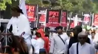 Ribuan umat Islam di Solo menolak kebangkitan PKI. Sementara itu, wisata taman air di Sukabumi, ramai dikunjungi wisatawan.