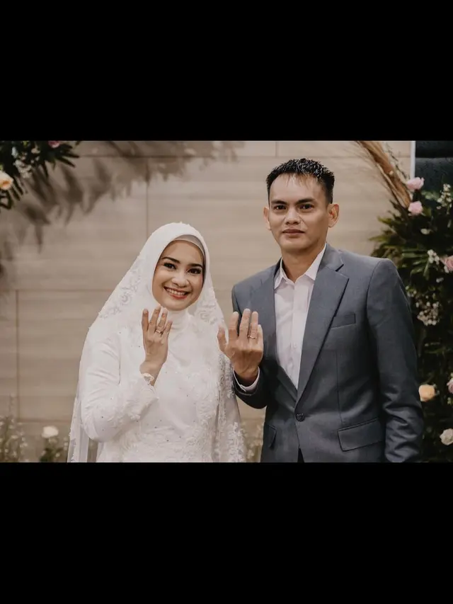 Momen Pernikahan Ikke Nurjanah dan Karlie . (Sumber: Instagram/@ikkenurjanah0518 )
