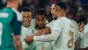 Selebrasi pemain Prancis, Michael Olise bersama rekan setimnya usai mencetak gol ke gawang Irlandia Utara di laga uji coba, Selasa (9/6/2026) dini hari WIB. (dok. equipedefrance)