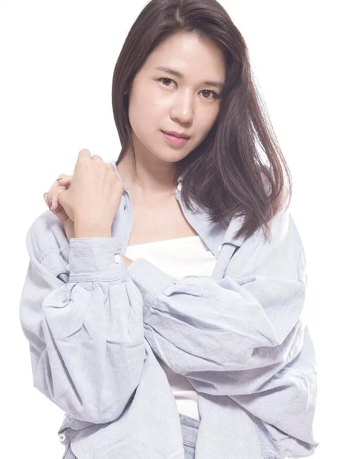 [Fimela] Laura Basuki