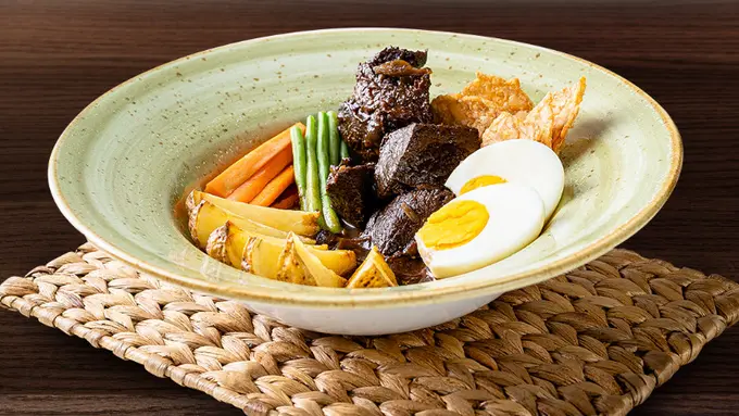 Kuliner Makan dan Minuman Cita Rasa Tradisional dengan Sentuhan Fusion Limited Edition