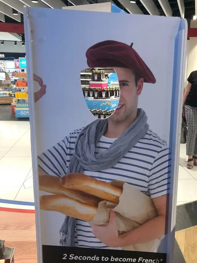 Latar Foto Nyeleneh