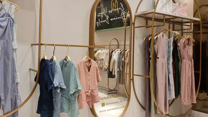 Diary Fimela: Ekspresi Kecantikan dari Busana Naranaya yang Mengusung Kearifan Lokal