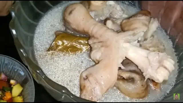 Bukan Dipresto, Ini Cara Rebus Kaki Kambing Agar Empuk dan Tidak Bau Prengus