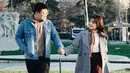 Grat punya karakter yang lebih kalem daripada Ken saat mencicipi kuliner. Hal itu karena pada mulanya, kanal YouTube tersebut hanya diisi oleh Ken dengan nama Cowok Rakus, sedangkan Grat bertugas memegang kamera. Namun pada akhirnya, Grat memutuskan bergabung dengan Ken di depan layar. (Liputan6.com/IG/kenandgrat)