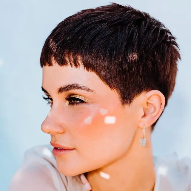 Inspirasi gaya rambut pixie