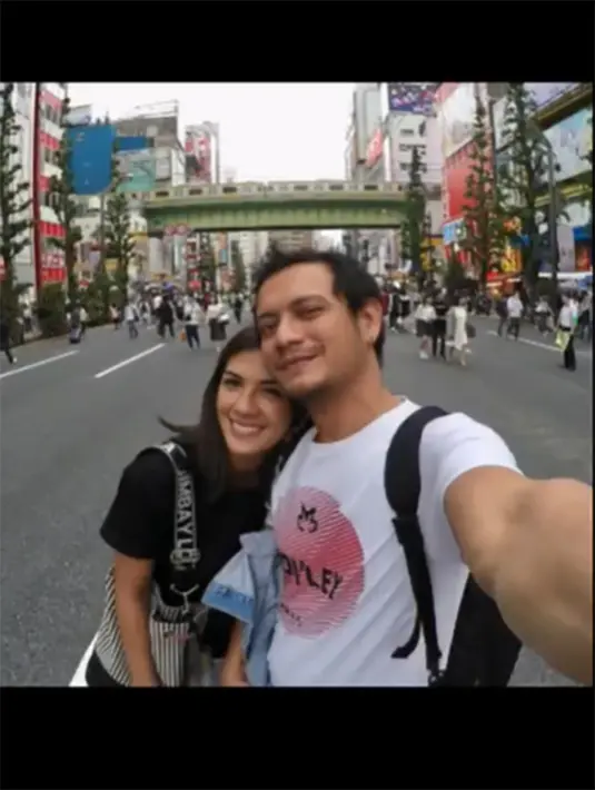 Eno Netral dan Nadila Ernesta (Instagram/eno_ntrl)