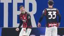 Pemain AC Milan, Christian Pulisic, melakukan selebrasi setelah mencetak gol ke gawang Inter Milan pada laga Italia di Stadion Giuseppe Meazza, Senin (2411/2025). (AP Photo/Antonio Calanni)