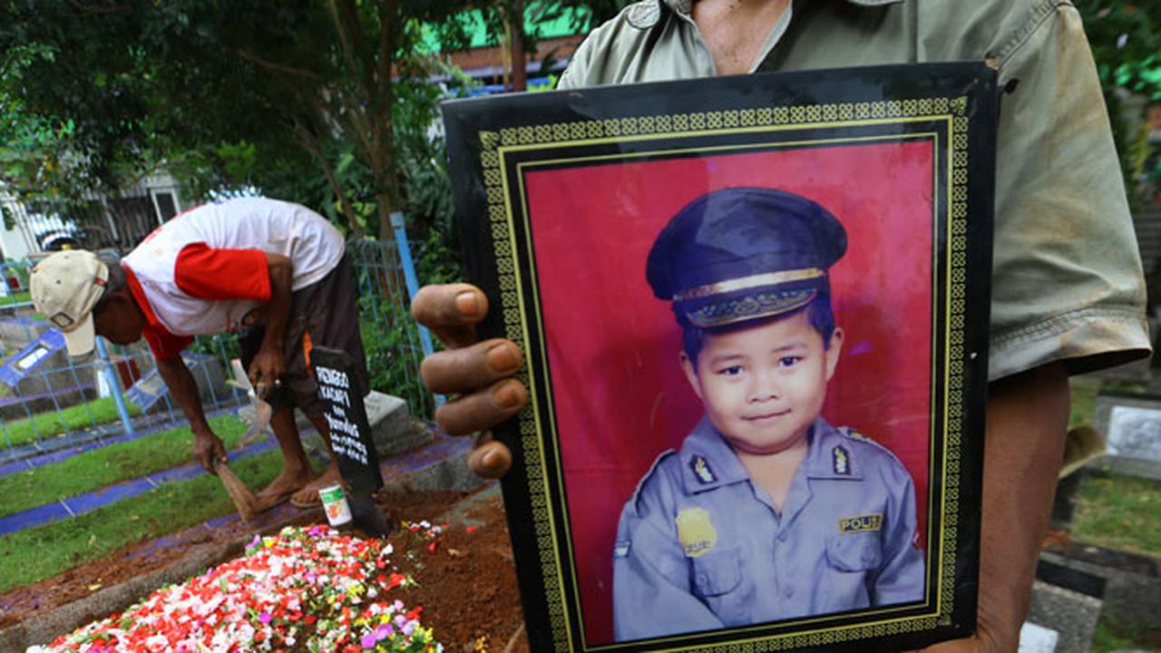 Bocah Dianiaya karena Menyenggol Es