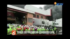 Kepanikan terjadi saat kebakaran di Pelabuhan Nizam Zachman, Muara Baru. Beberapa karyawan pabrik dan gudang di sekitar lokasi bahkan jatuh pingsan.