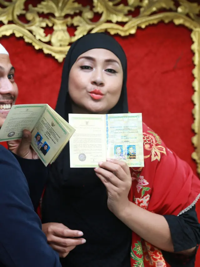 Ria Irawan dan Mayky Wongkar