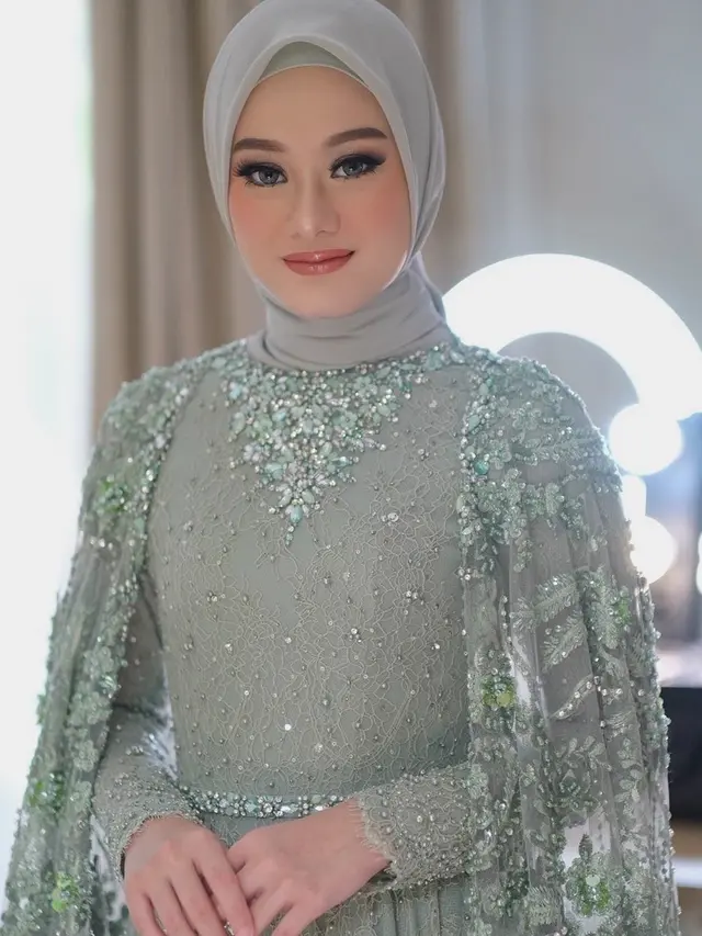 6 Potret Detail Makeup Dinda Hauw, dari Lamaran Hingga Resmi Menikah
