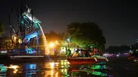 Potret Wisata Perahu Sungai Kalimas Surabaya (sumber: humassurabaya)