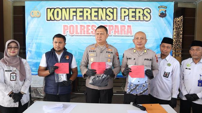 Isi Chat di HP Santriwati Bongkar Modus Pencabulan Pengajar Ponpes Jepara