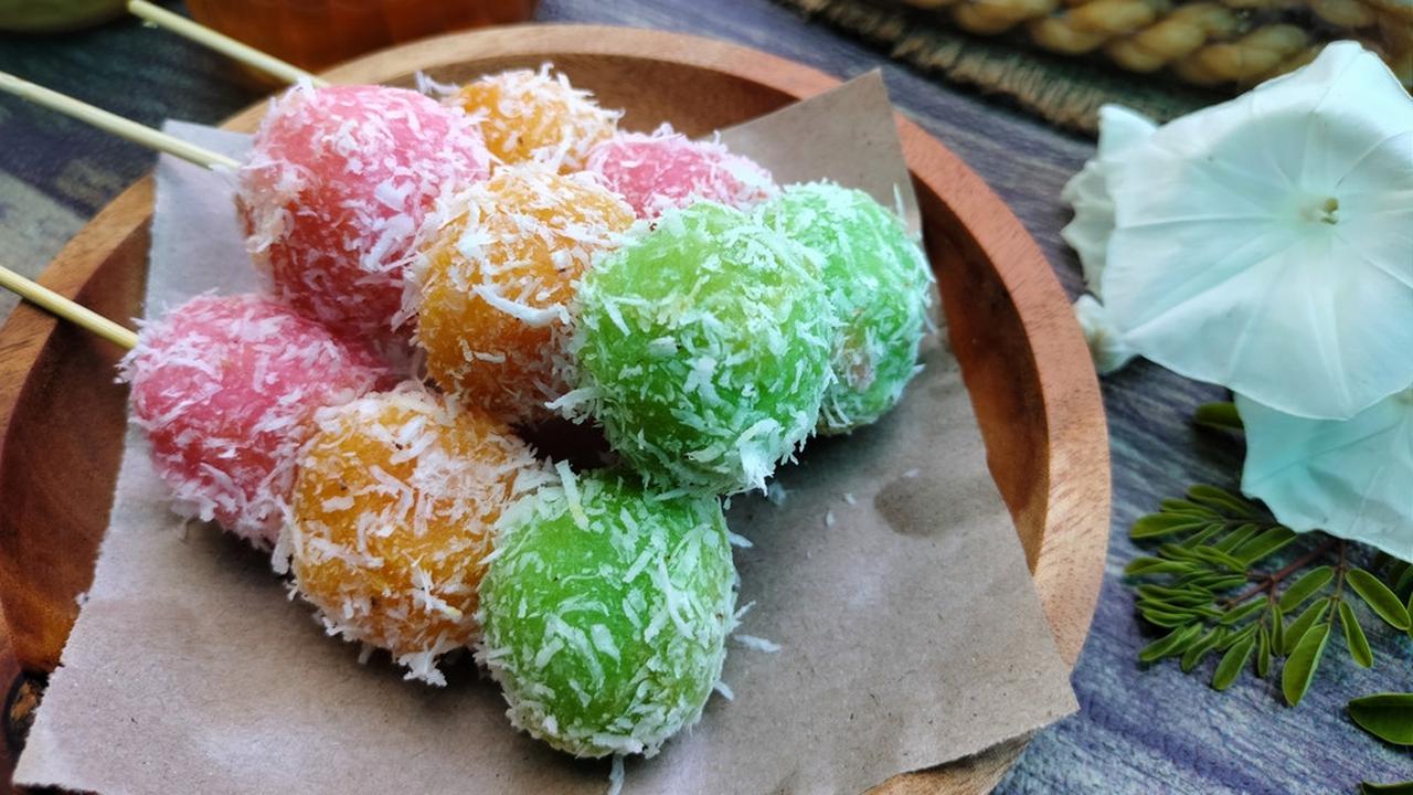 kue basah tradisional klanting cenil