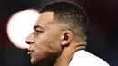 Real Madrid dilaporkan bakal mempresentasikan Mbappe secara resmi setelah sang pemain membela Timnas Prancis di Euro 2024. (FRANCK FIFE / AFP)