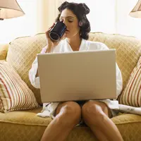 Ilustrasi kerja di rumah | Sumber Foto: businesspundit.com