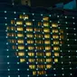Lampu kamar menyala membentuk lambang hati di Hotel Indonesia Kempinski, Jakarta, Jumat (17/4/2020). Malam. Aksi tersebut sebagai bentuk penghargaan dan pesan cinta terhadap para tenaga medis yang berjuang di garis depan dalam penangnanan COVID-19 di Indonesia. (merdeka.com/Imam Buhori)