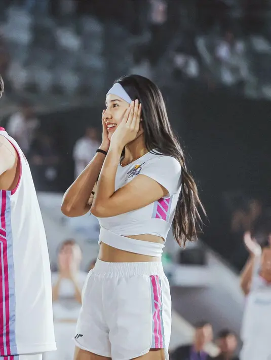 [Instagram/anyageraldine]