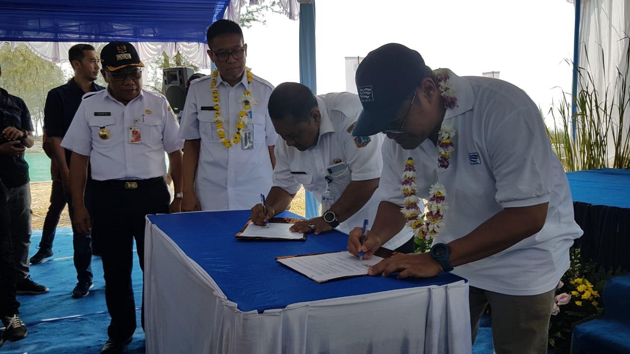 Pemprov DKI Jakarta meresmikan empat Instalansi Pengolahan Air Minum Sea Water Reverse Osmosis, Rabu (20/11/2019).