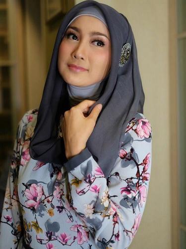 Desy Ratnasari Sekarang / Desy Ratnasari Ngefans Banget Sama Pemain