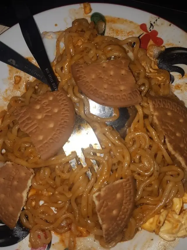 6 Menu Kombinasi Makanan Ini Nyeleneh Banget, Jadi Ragu Untuk Disantap