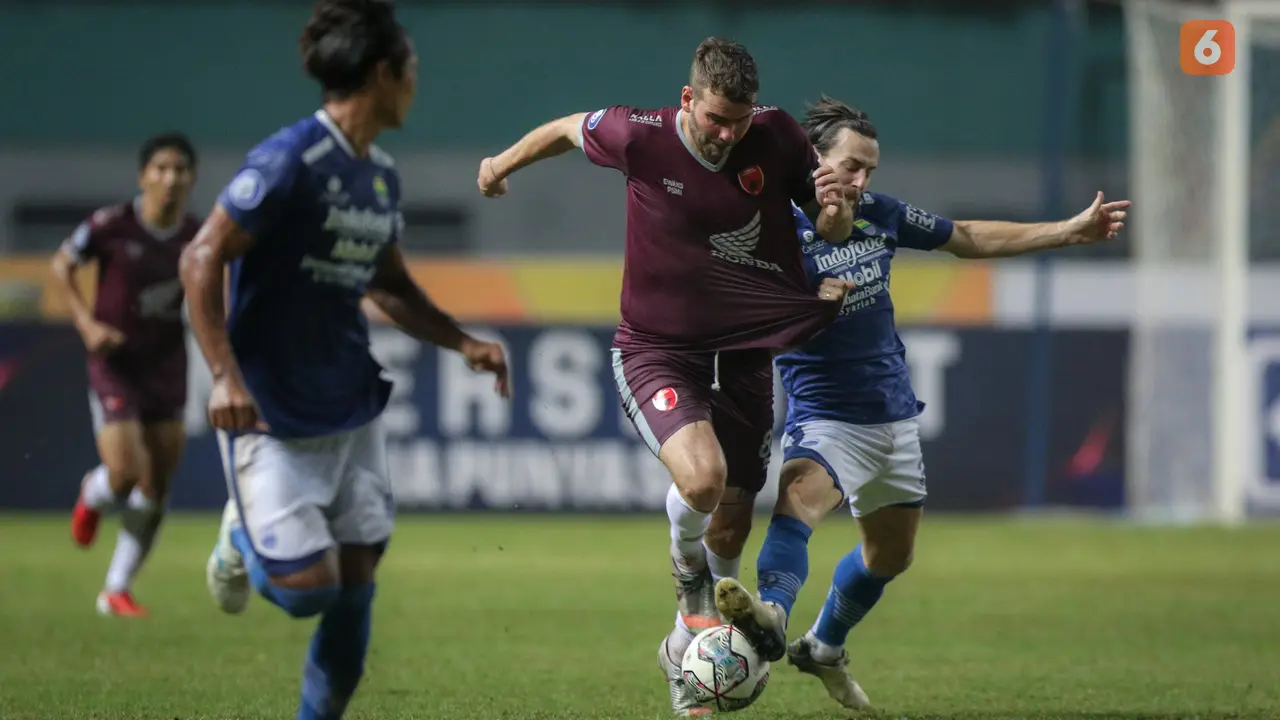 BRI Liga 1 2021: Persib Bandung vs PSM Makassar