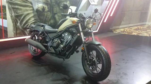 Honda CMX500 Rebel