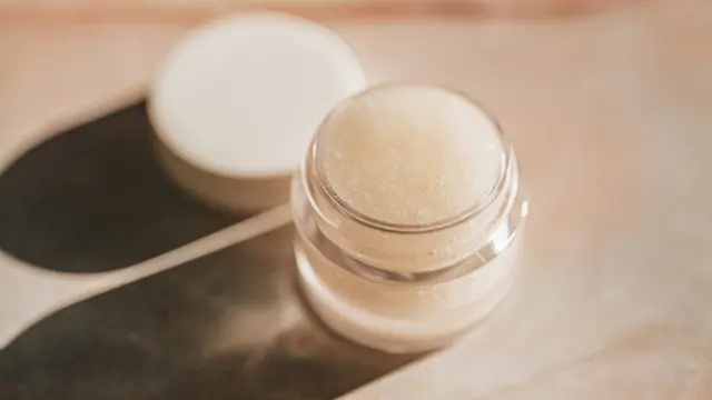 Ilustrasi lip balm