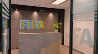 PSSI memberikan FIFA ruangan kantor yang terletak di lantai 12 Menara Mandiri II, Jakarta. (dok. PSSI)