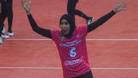 Yolana Bheta Pengestika pemain Jakarta Pertamina Energi asal Kediri yang bermain di ajang Seri I Final Four Proliga 2019 merasa bangga bisa tampil di depan warga Kediri di GOR Joyoboyo. (Bola.com/Gatot Susetyo)