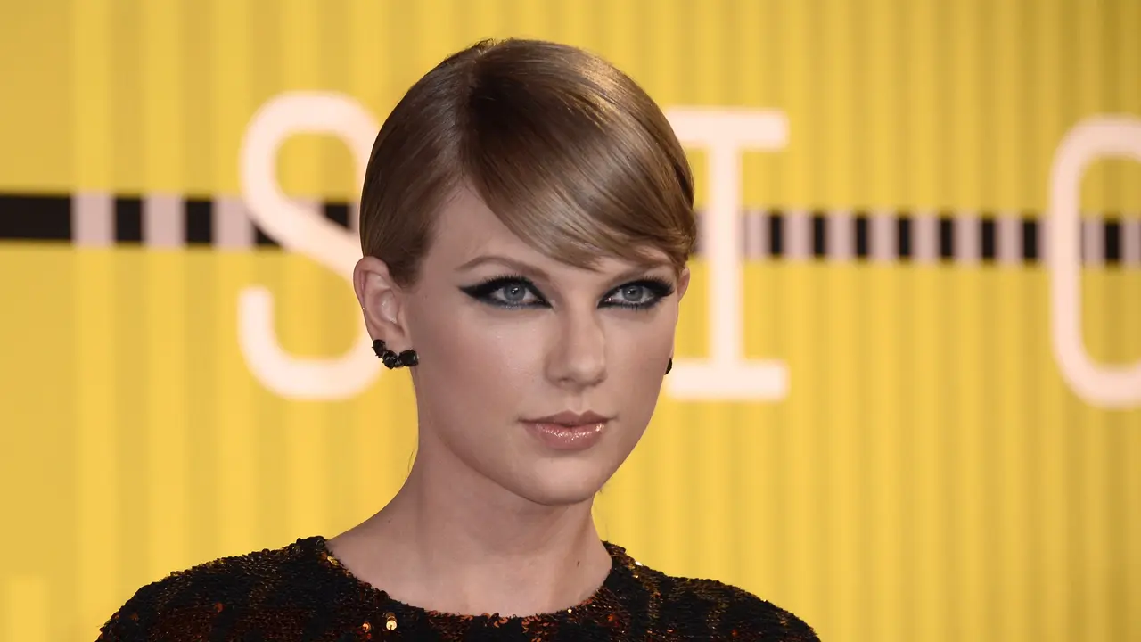 [Bintang] Taylor Swift