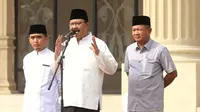 Gus Ipul saat memimpin apel bersama Satuan Polisi Pamong Praja (Satpol PP) Kota Pasuruan di lapangan gedung kesenian Darmoyudo, Jumat (5/4/2023). (Foto: Istimewa)