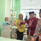 Walikota Depok, Mohammad Idris saat mendatangi RSUD Kota Depok. (Liputan6.com/Dicky Agung Prihanto)