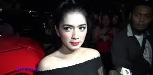 Retaknya hubungan Angel Karamoy dengan Steven Rumangkang membuat dirinya jarang bertemu dengan kedua anaknya, Lovely dan Junio. Tetapi di hari ulang tahun Angel, kedua anaknya hadir dan membawa kado istimewa untuk Angel.