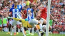 Pekan pertama Liga Inggris telah dimainkan oleh seluruh tim di Premier League musim 2022/2023. Aroma persaingan yang sengit dan penuh tekanan langsung terasa dalam 10 laga tersebut yang terindikasi dengan lahirnya 4 gol bunuh diri yang dibuat oleh 4 pemain berbeda dalam 4 laga. Siapa saja para pelaku gol bunuh diri tersebut? Berikut daftar lengkapnya. (AFP/Lindsey Parnaby)