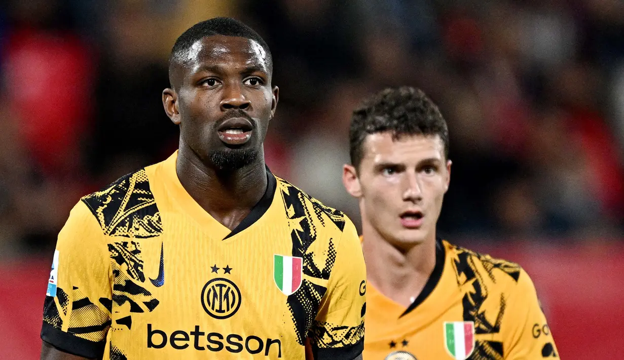 Di babak pertama Inter tampil dominan. Di babak kedua Monza tetap tertekan tapi mereka nyaris membuat Nerrazurri pulang dengan kekalahan. (AFP/Gabriel Bouys)