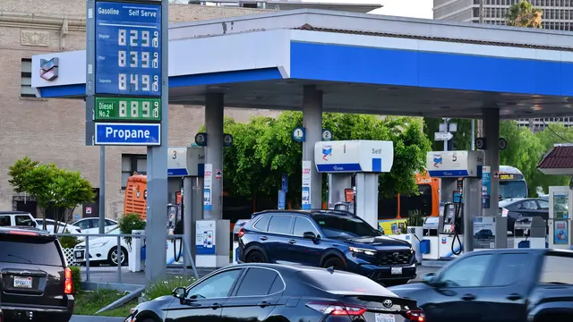 Negosiasi Amerika Serikat dan Iran Mandek, Harga Minyak Dunia Melonjak