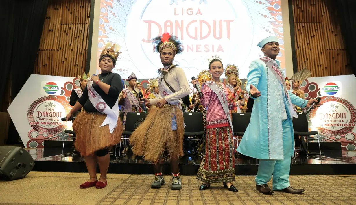 Nantinya, juara pertama LIDA 2018 akan menerima uang tunai sebesar Rp 500 juta. Sementara itu, untuk juara kedua akan mendapat Rp 300 juta, serta Rp 200 juta untuk juara ketiga. (Adrian Putra/Bintang.com)