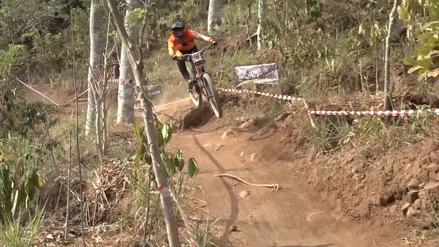 76 Indonesian Downhill 2022 - Ternadi Bike Park -  Balap Sepeda Gunung-1