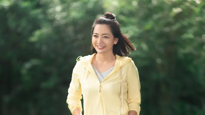 Membuktikan Kecanggihan Outfit Berteknologi UV Protection Saat Mengejar Matahari