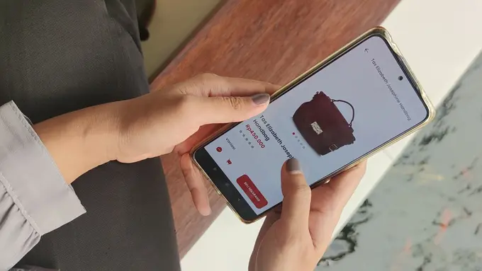 Cari Tas dan Sepatu Perempuan Lebih Mudah Lewat Aplikasi
