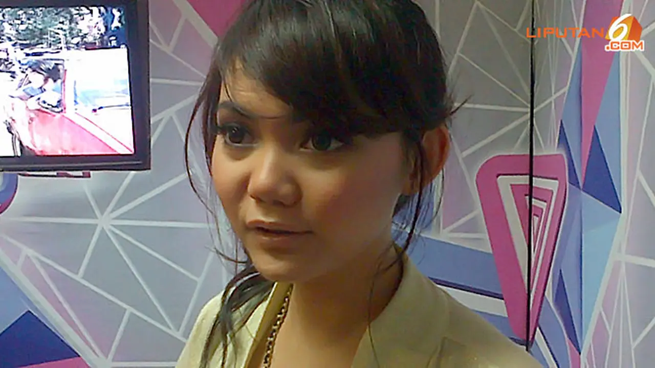 Trauma Bercerai, Rina Nose Malas Pikirkan Pernikahan