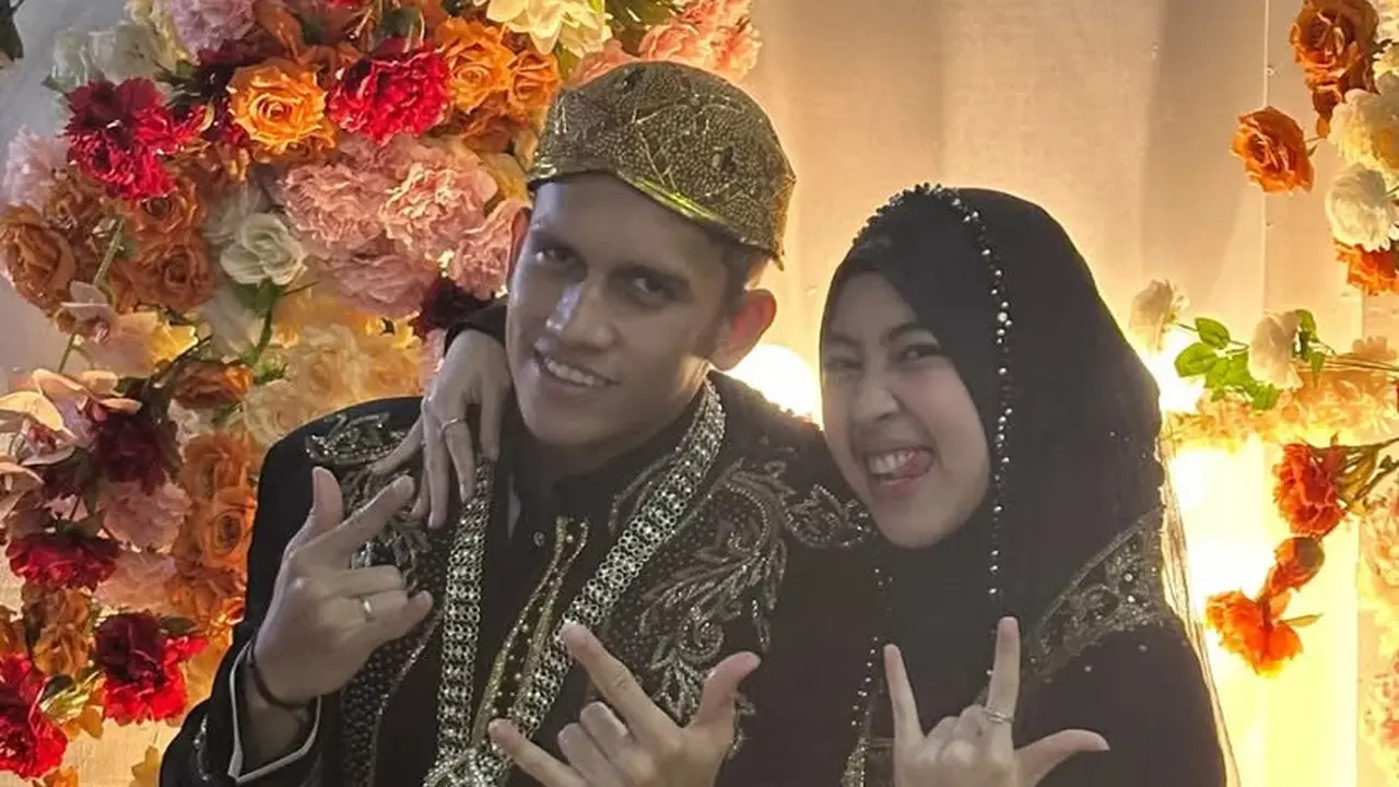 Adiba Khanza dan Egy Kembali Menjadi “Pengantin” Jawa