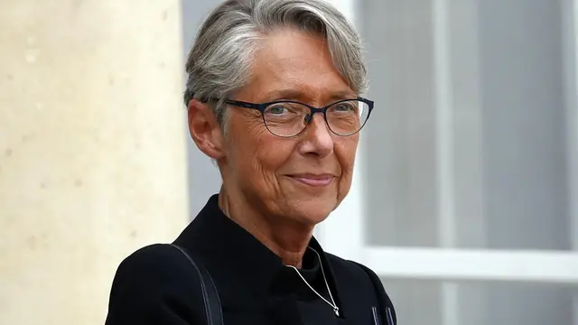 Elisabeth Borne diangkat Presiden Prancis Emmanuel Macron sebagai perdana menteri baru negara itu. (Gonzalo Fuentes/Pool via AP, File)