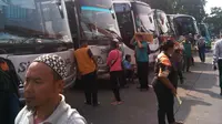 Suasana di Terminal Kampung Rambutan, Jakarta (Liputan6.com/ Putu Merta Surya Putra)