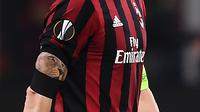 Bandrol 42 juta euro menjadi kesepakatan kedua tim dalam transfer ini. Di tahun pertama, Bonucci yang didaulat menjadi kapten gagal membawa Milan lolos ke Liga Champions 2018/2019. (AFP/Marco Bertorello)