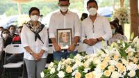 Pemakaman Maura Magnalia Putri Nurul Arifin (Budy Santoso/©KapanLagi.com)